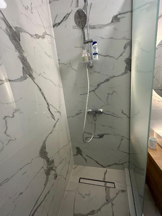 Апартаменты Oyster Flat Victoriei Бухарест Экстерьер фото